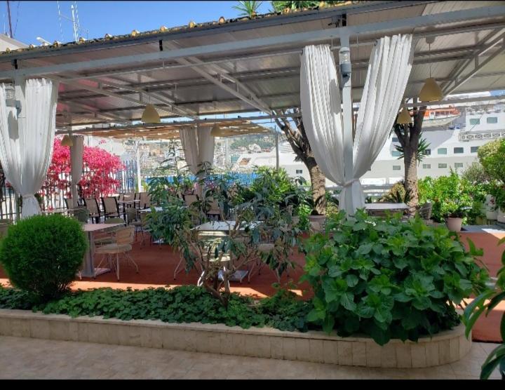 Fjora Rooms Sarande Exterior photo